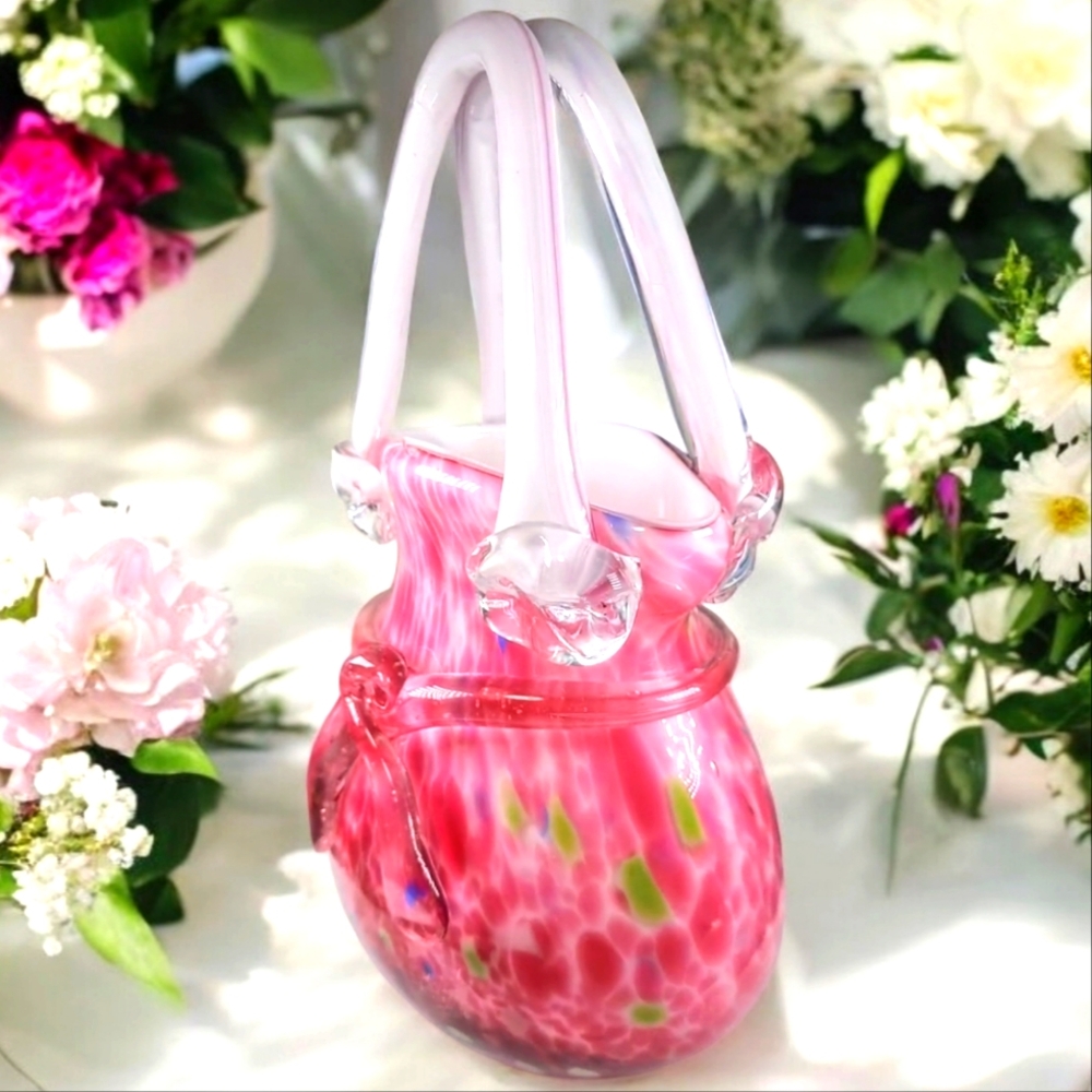 Breathtaking vase.  Hand Blown Glass Pink Art Glass Purse Vase - Murano Style.